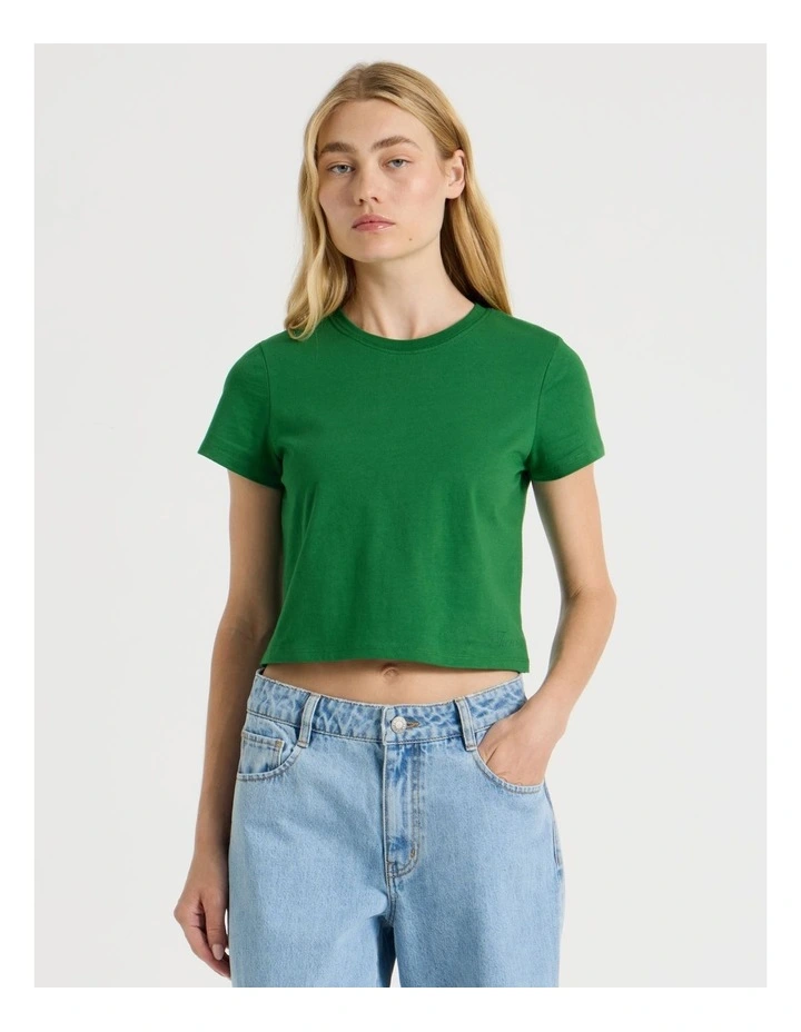 Short Sleeve Crop Tee in Green image 1