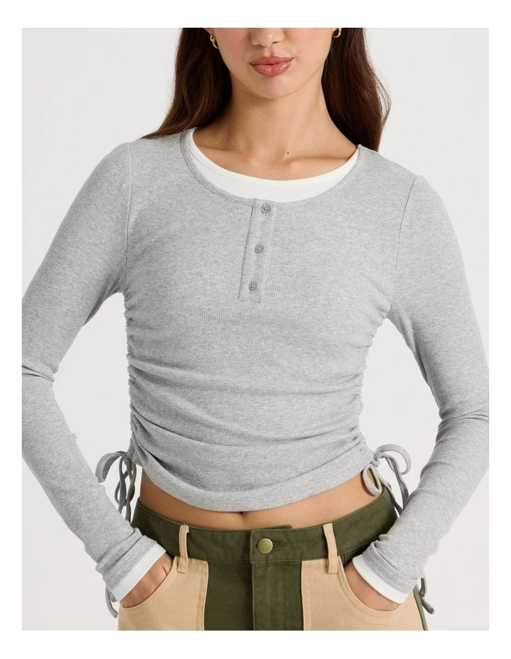 Double Layer Long Sleeve Ruched Side Tee in Grey Marle image 4