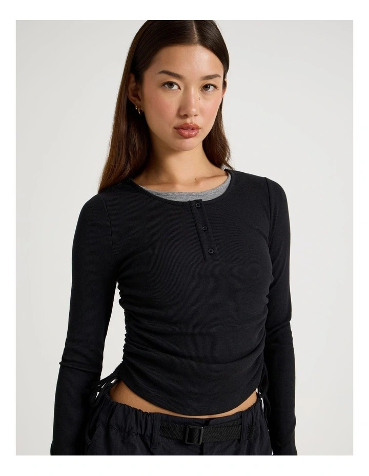 Double Layer Long Sleeve Ruched Side Tee in Jet Black image 5