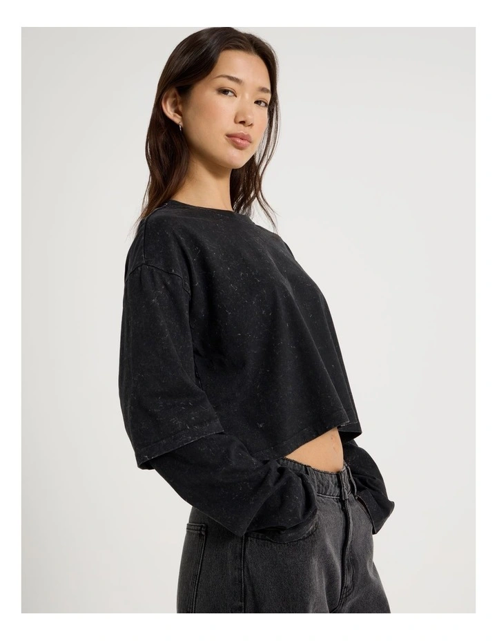 Acid Wash Double Layer Sleeve Tee in Black image 5