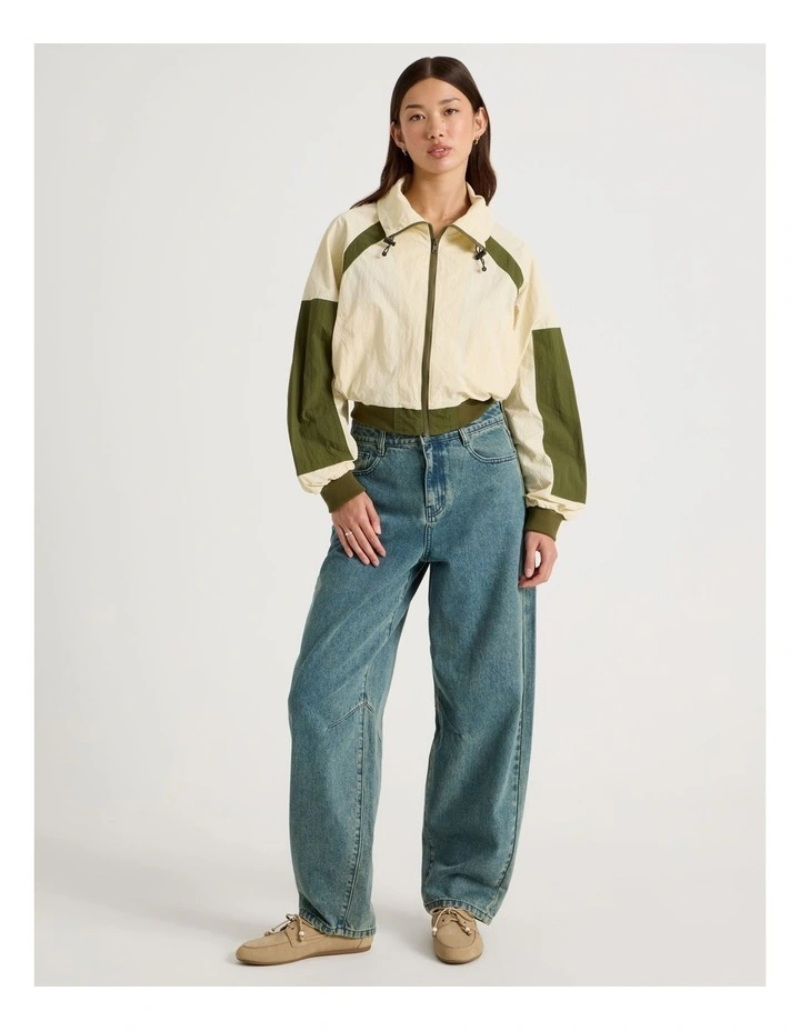 Hiker Funnel Neck Windbreaker Jacket in Cuban Sand and Olive Night image 2