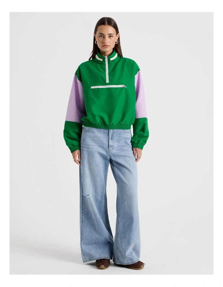 Windbreaker Pull Over in Verdant Green and Orchid Bloom image 4