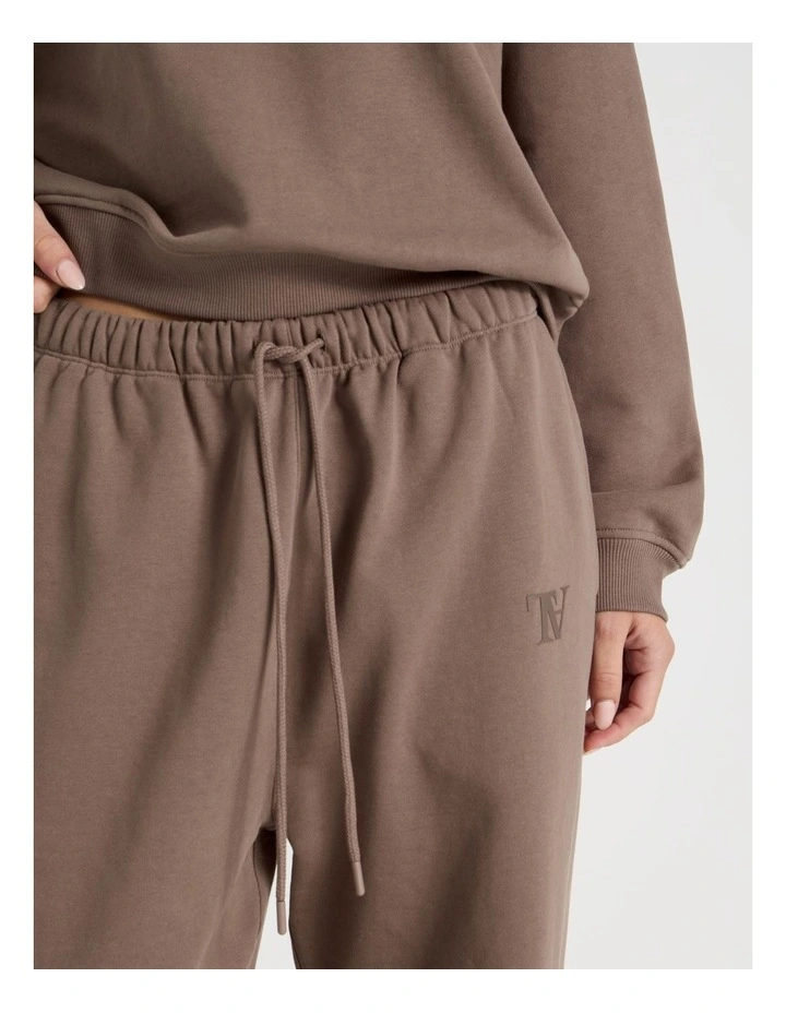 70'S Jogger in Taupe image 5