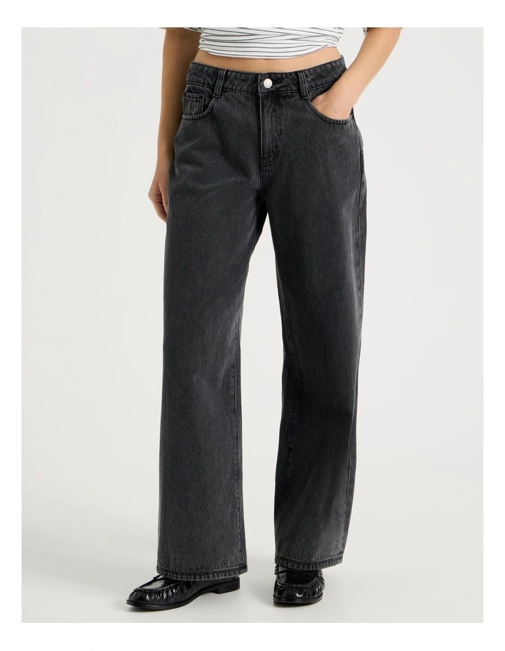 Low Rise Baggy Jeans in Black image 3