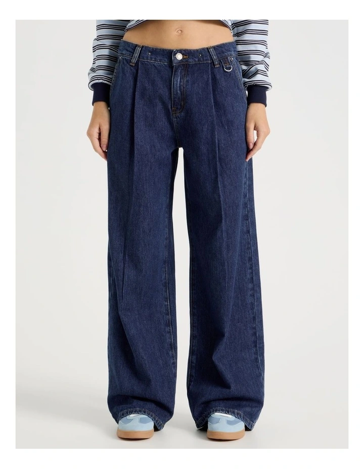 Mid Rise Wide Leg Pleated Jeans in Indigo image 2