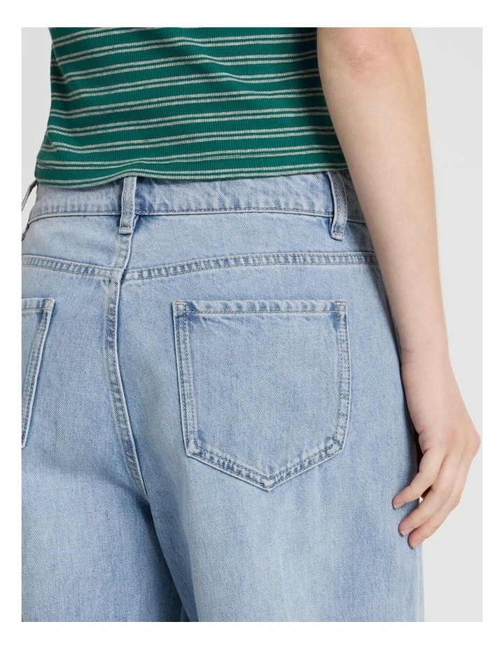 Mid Rise Distressed Wide Leg Jeans in Light Blue image 5