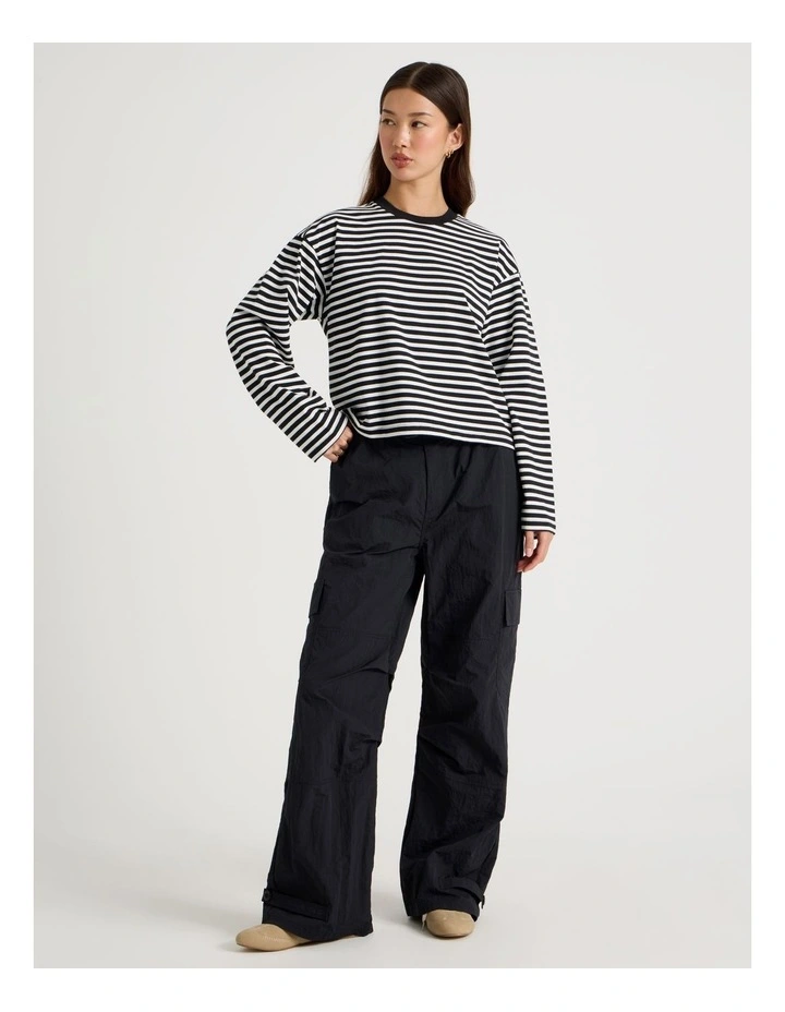 Utility Cargo Pants in Jet Black image 7