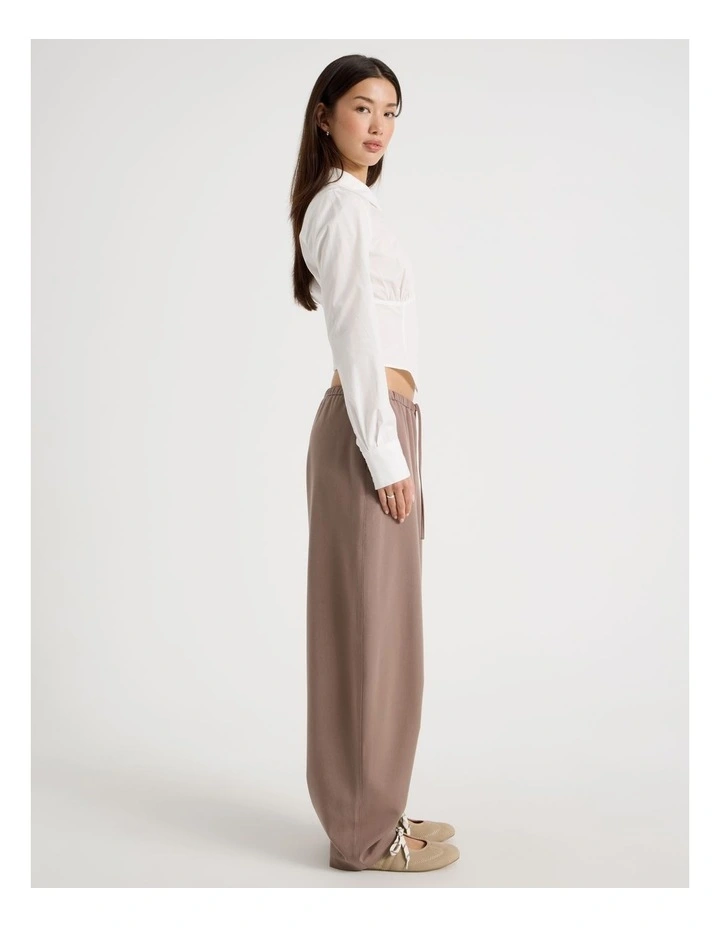 Tie Waist Barrel Leg Pant in Deep Taupe image 4