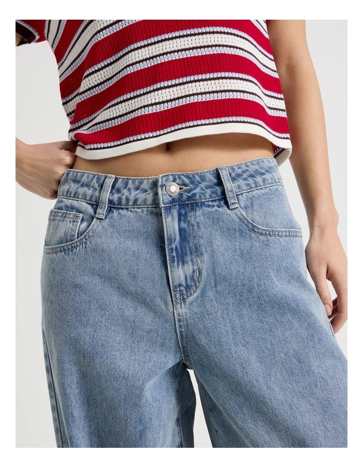 Baggy Barrel Leg Jean in Light Blue Wash image 3