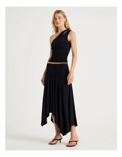 Asymmetric Skirt in Black