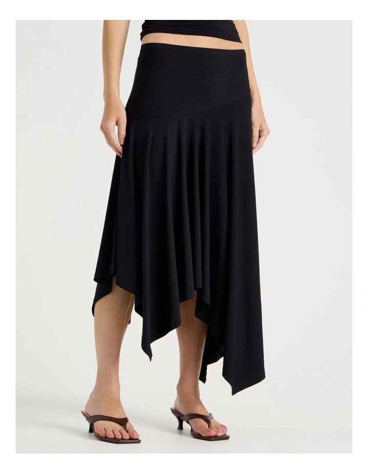 Asymmetric Skirt in Black image 4