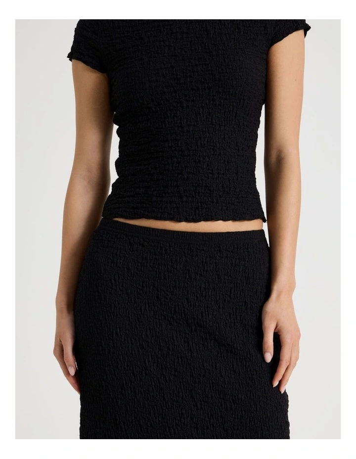 Textured Midi Skirt in Jet Black image 4