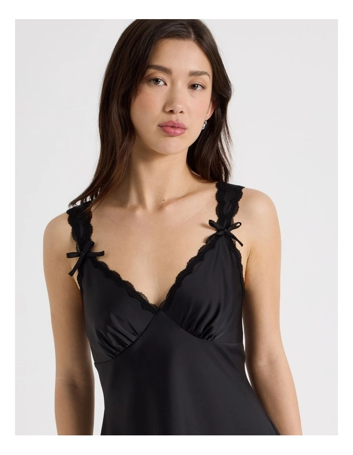 Sleeveless Lace Trim Dress in Jet Black image 3