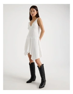 Lace Trim Asymmetric Dress in Snow White