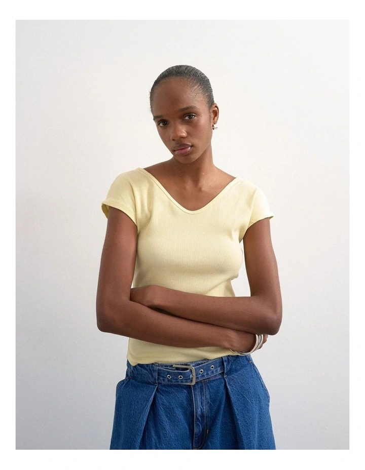 Lissy  V-neck T-shirt in Lt Yellow image 2