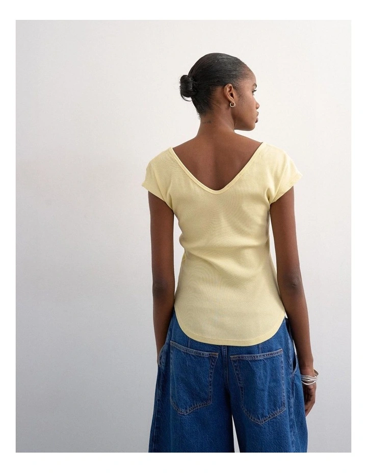 Lissy  V-neck T-shirt in Lt Yellow image 3