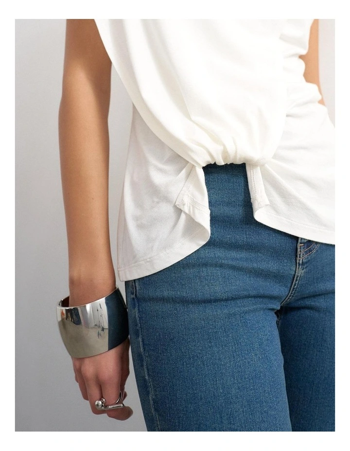 CHLOE HITCH DETAILED T-SHIRT image 3