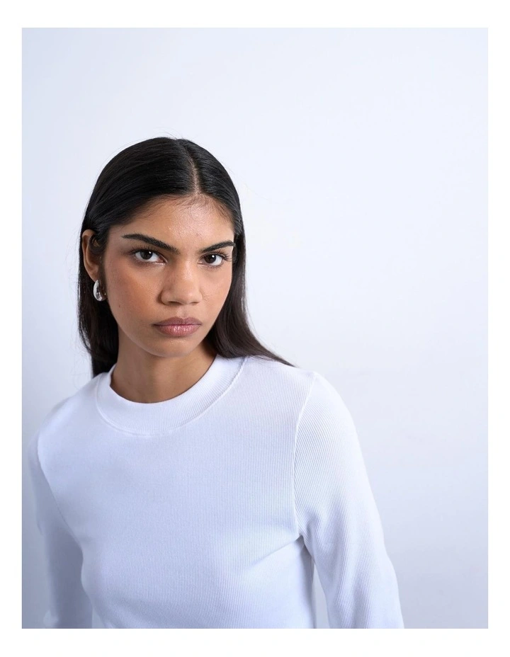 Bea Rib Curved Hem Top in White image 3