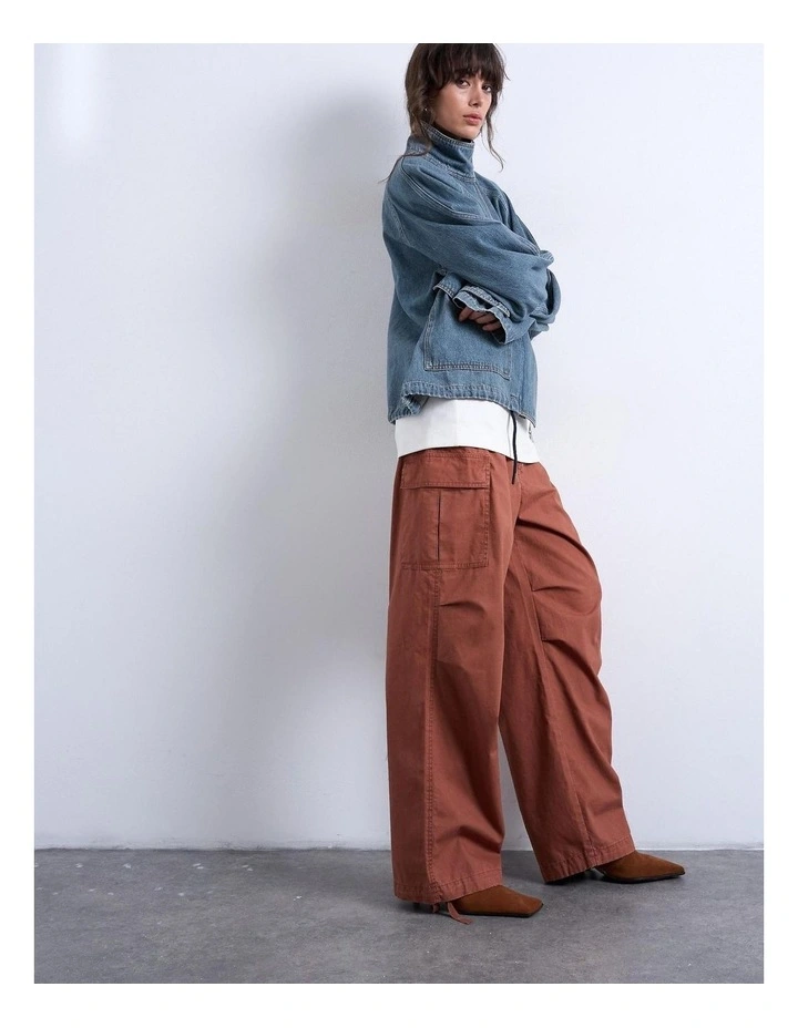 Cargo Trouser in Red image 4