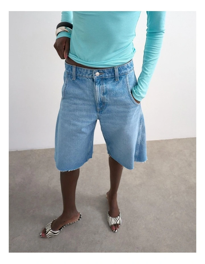 JOA DENIM BARREL JORT image 2