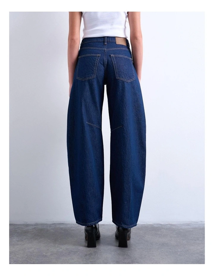 Barrel Denim Jeans in Dark Denim image 4