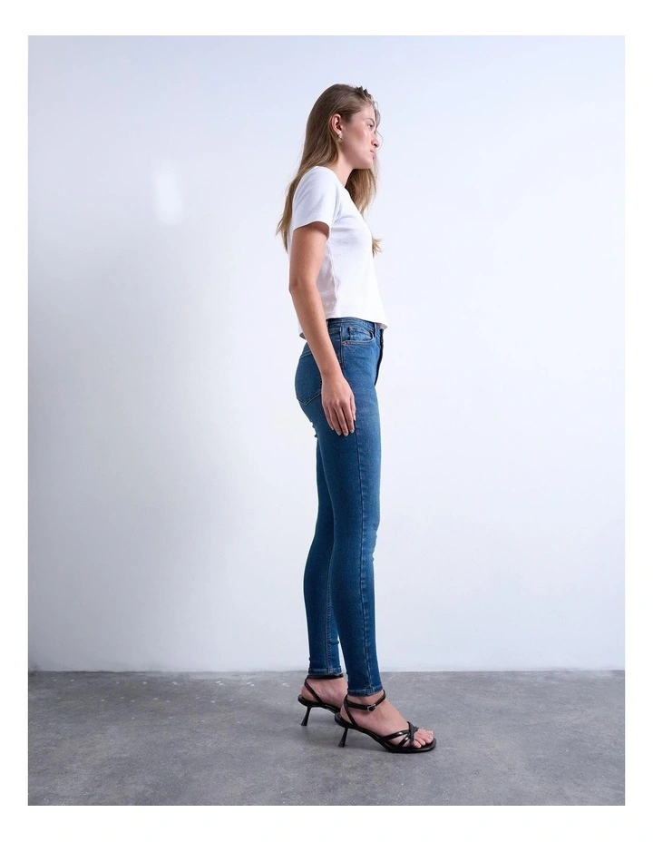 Jamie High Rise Skinny Jeans in Blue image 3