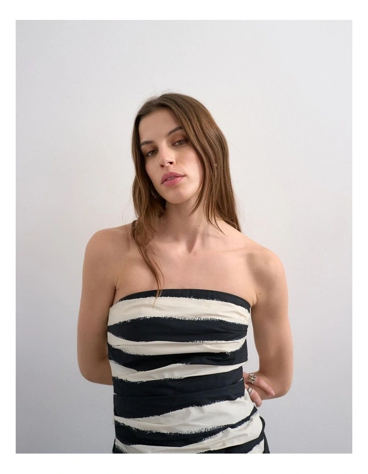 Lisa  Bandeau Maxi Dress in Black image 2
