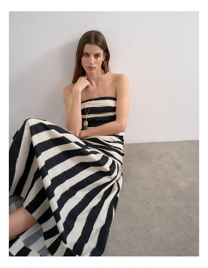 Lisa  Bandeau Maxi Dress in Black image 4