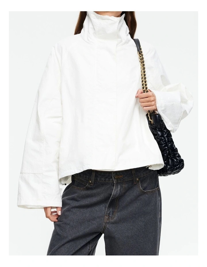 Shoreline Windbreaker Jacket in White image 5