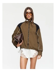 Shoreline Windbreaker Jacket in Brown