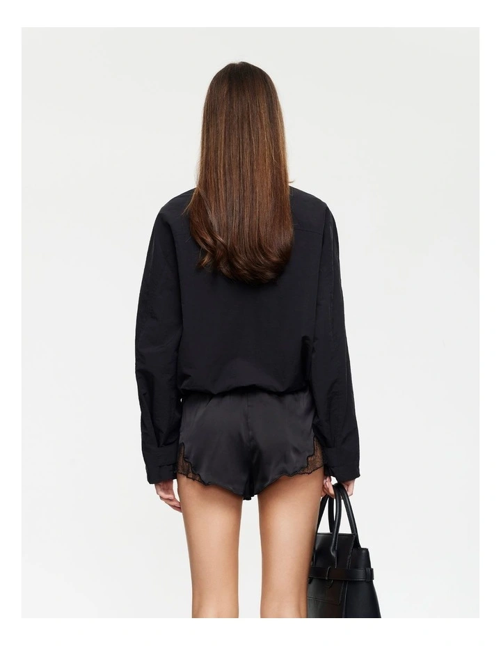Shoreline Windbreaker in Black image 2