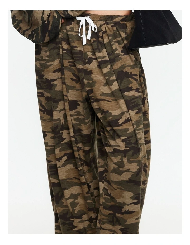 Aura Pant in Brown image 5
