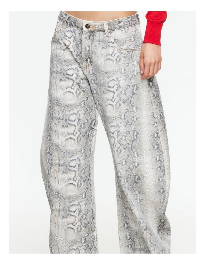 Horseshoe Jeans in Grey image 5