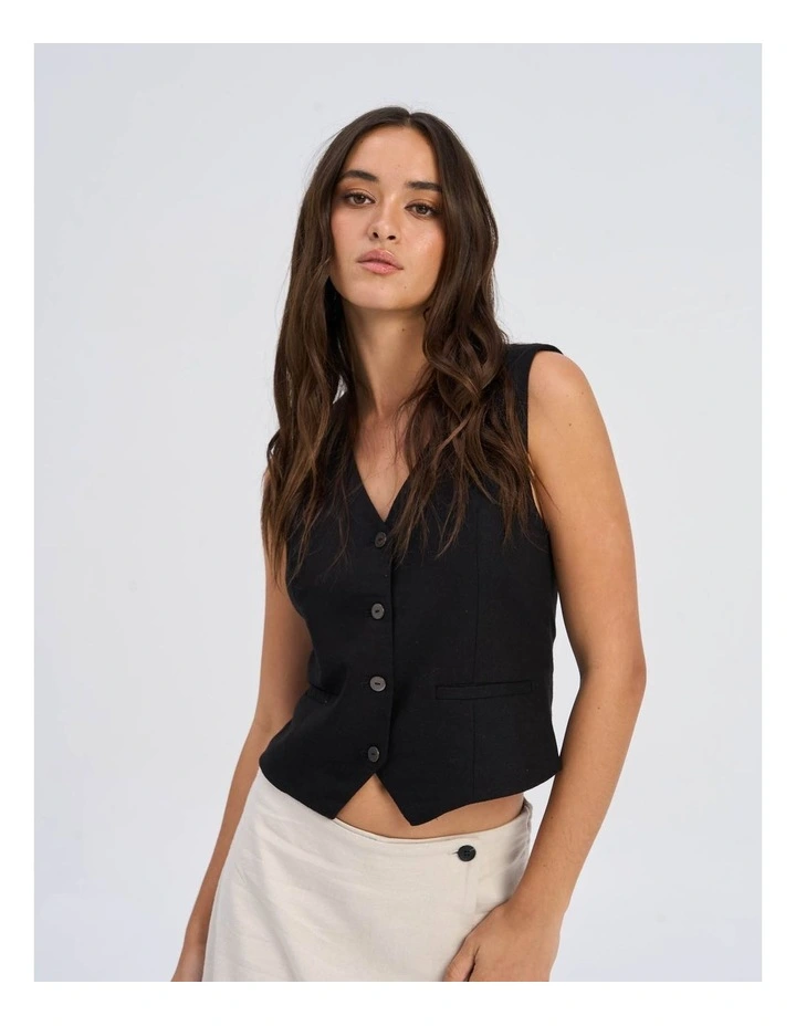Caro Linen Blend Vest in Black image 7