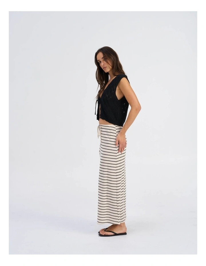 Chili Knitted Cardigan Top in Black image 4