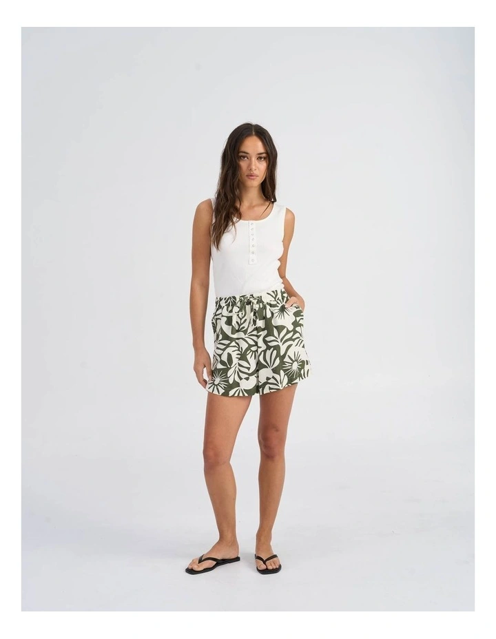 Jakiri Linen Shorts in Olive image 3