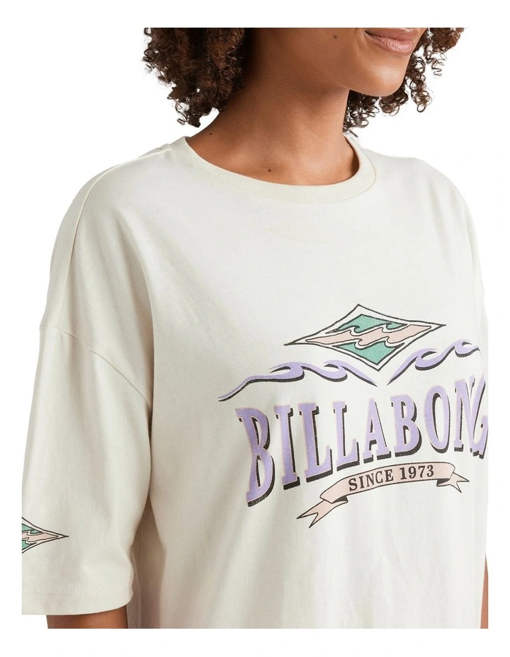 Wave Out Tee in Grey image 4