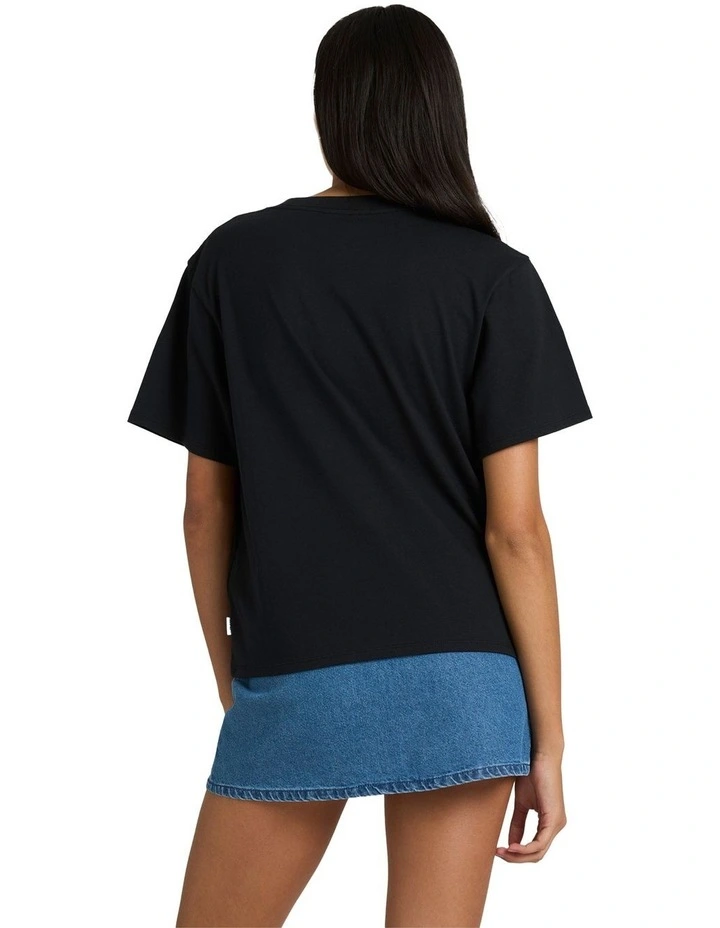 Easy T-shirt in Black image 2