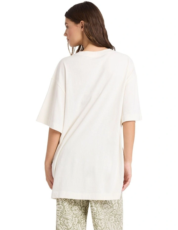Breezy Bay T-Shirt in White image 2