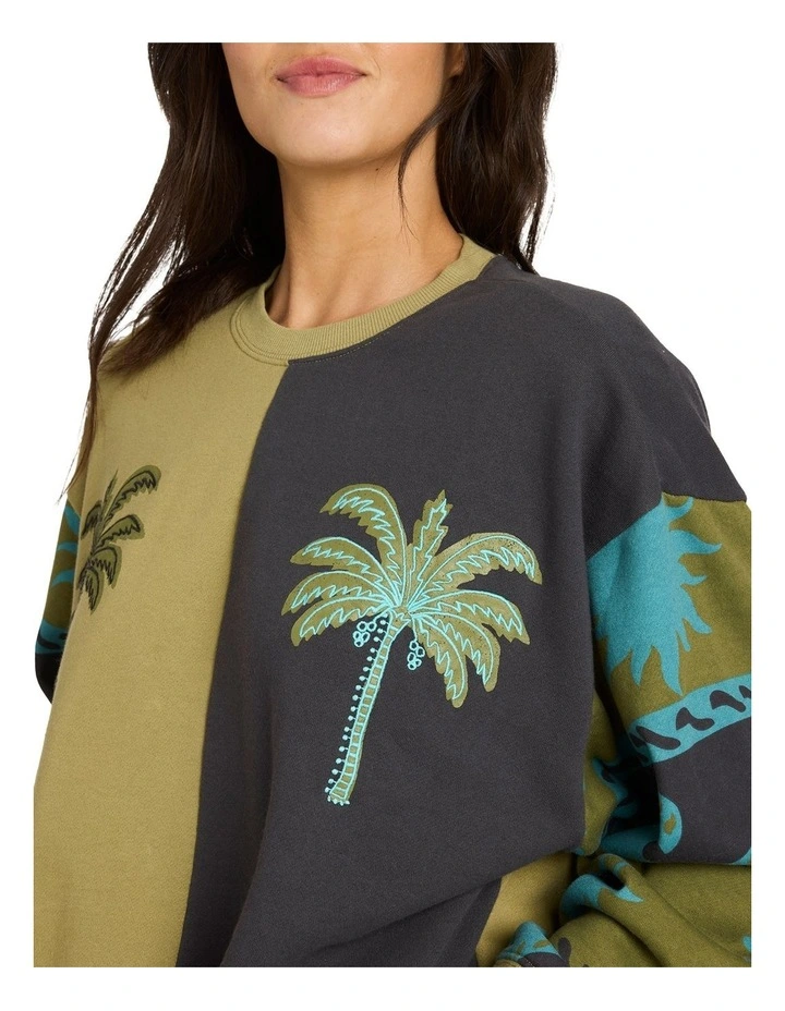 Split Palm Crew Neck Jumper in Green image 4