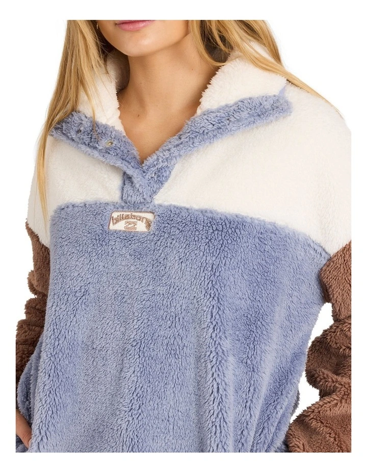 Vibes Back Pullover in Low Tide image 4