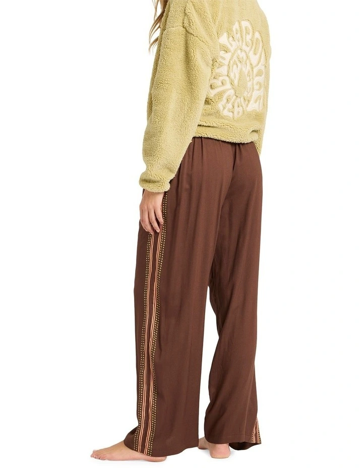 Vacay Mode Elastic-Waist Linen Pants in Teak image 2