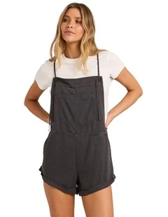 Wild Pursuit in Black