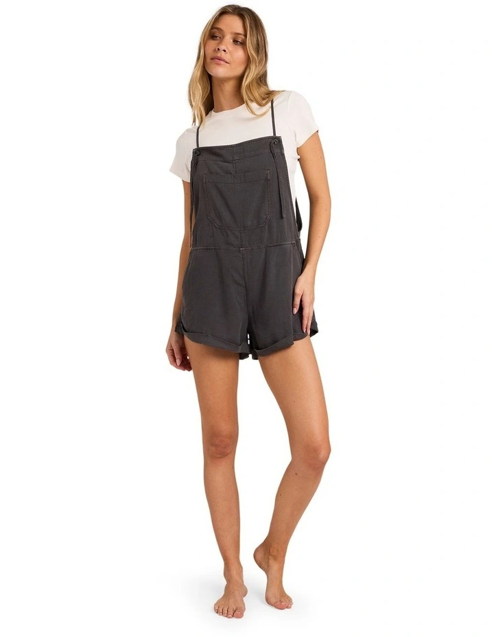 Wild Pursuit in Black image 5