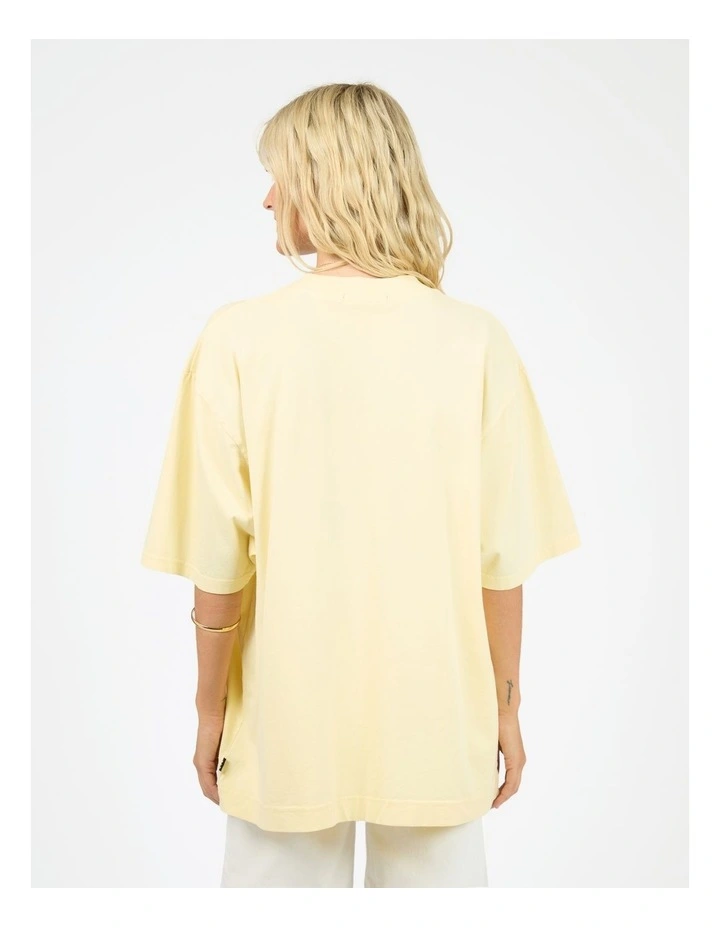 Hawaii Oversized Tee in Yellow image 2