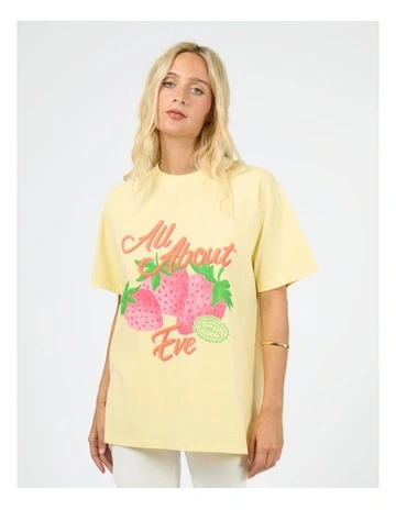 Berry Market Relaxed Tee