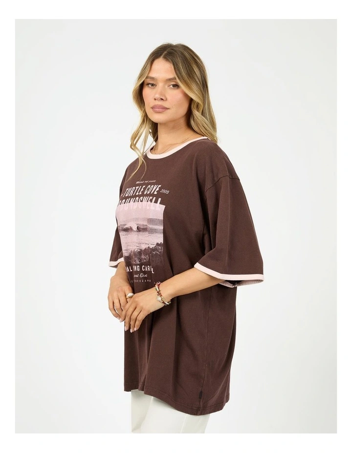 Cove Oversized Tee image 4