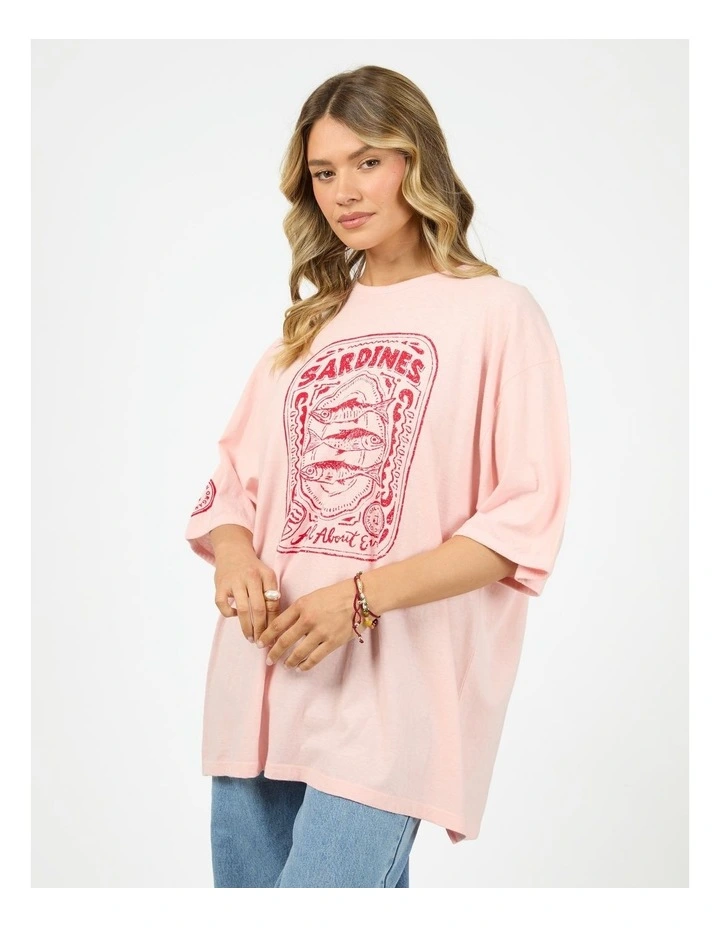 Skipper Oversized Tee image 4