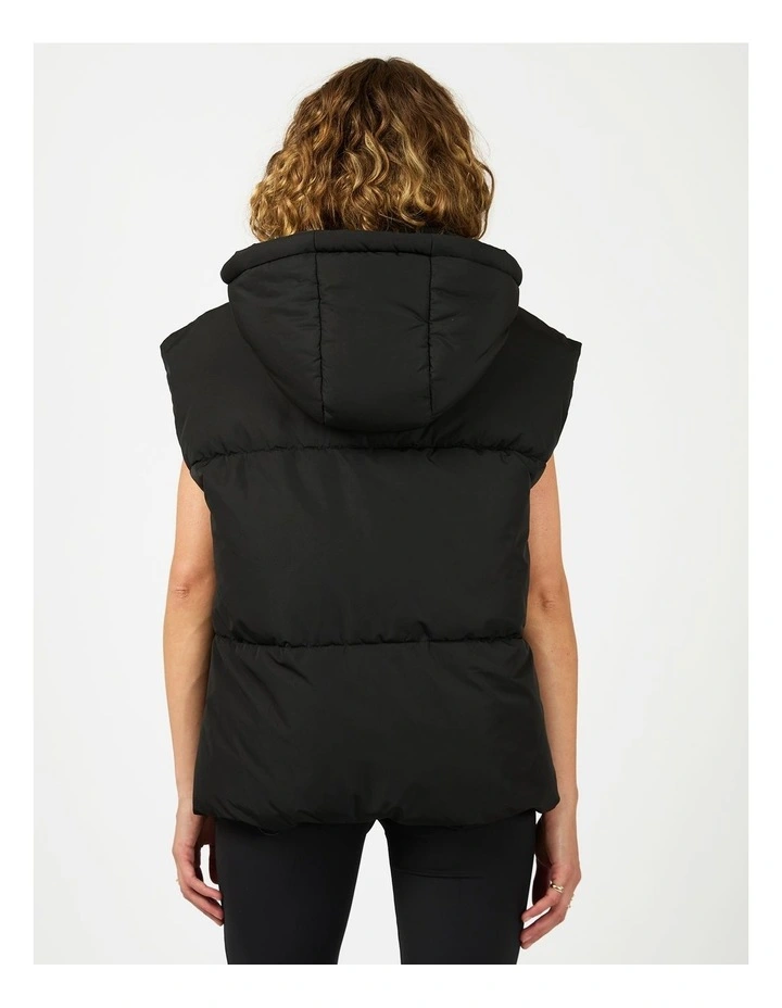 Elevate Puffer Vest in Black image 2