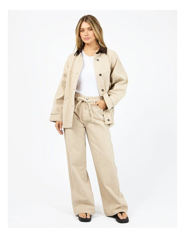 Tommy Shacket in Beige image 5